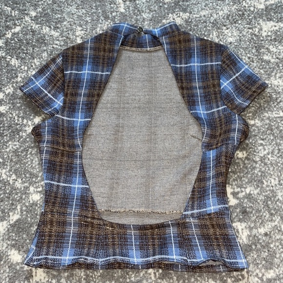 ▪️Urban Outfitters XS plaid open back mock neck top - Picture 6 of 8